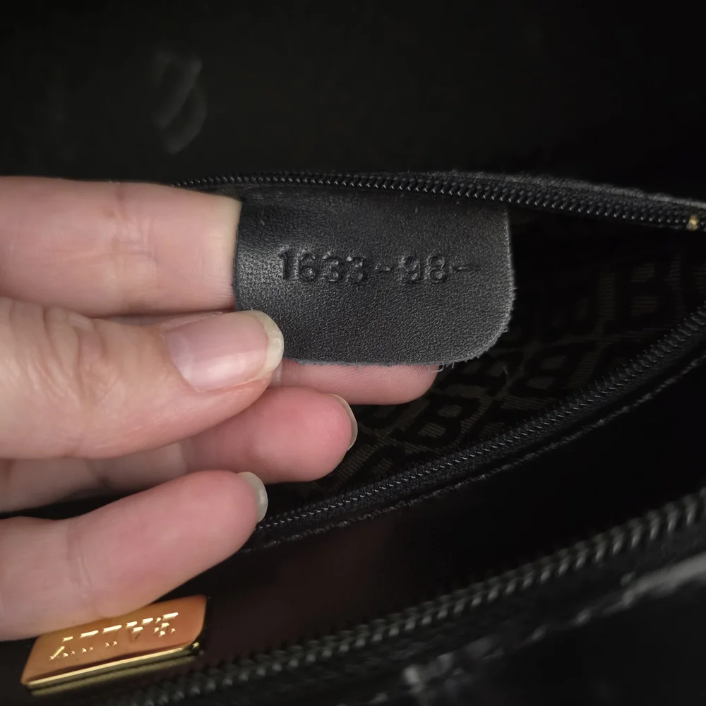 Vintage Bally Black Leather Shoulder Bag  Gold BB Logo |Authentic w/ COA - Picture 3 of 15